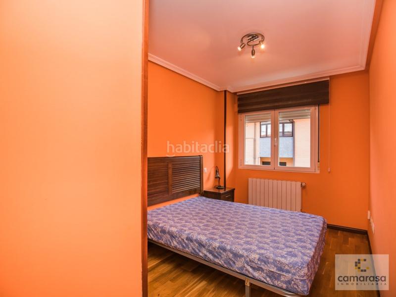 Foto c7c740a3-6e5c-446f-9545-f282b8c1fc7f. Miete etagenwohnung in calle agustín rodríguez sahagún 36 in Ávila