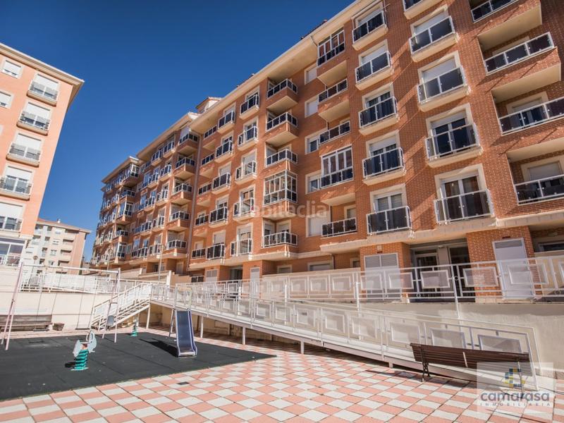 Foto ac756bd8-0975-4b1c-b9a6-4f018d493cd0. Rent flat in calle agustín rodríguez sahagún 36 in Ávila