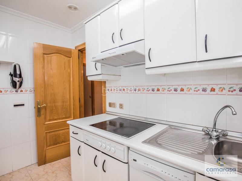 Foto 8d26a0c9-fda8-4545-96e8-f08ad9d6b30b. Rent flat in calle de san juan de la cruz 10 in Centro Ávila