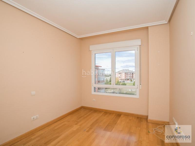 Foto 23ffd28e-5bfd-4763-b8b2-b0e6256c12de. Appartement dans calle campo azalvaro 6 dans Hervencias Altas - El Pinar Ávila