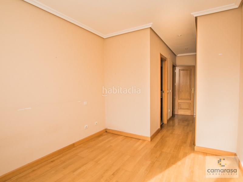 Foto b13e292f-7cc3-446c-8c72-4ce964653301. Appartement dans calle campo azalvaro 6 dans Hervencias Altas - El Pinar Ávila