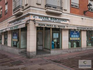 Lloguer Local Comercial a Calle doctor jesus galan 50. Alquiler local en c dr jesús galán, esquina a pza san benito