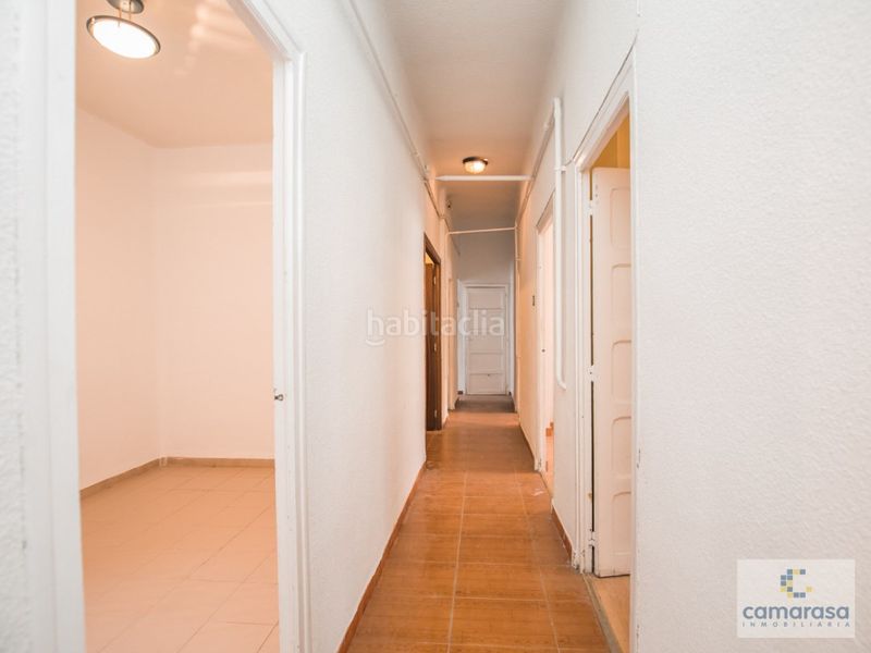 Foto 5212f1c3-632c-4d70-b114-1200b9f1ab0a. Piso en calle calderon de la barca 5 venta de vivienda en c calderón de la barca, 5. en Ávila