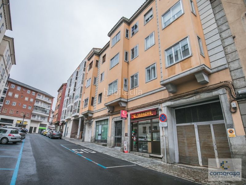 Foto d7c57e4b-a378-4cba-9b06-42132bb1e0c0. Piso en calle calderon de la barca 5 venta de vivienda en c calderón de la barca, 5. en Ávila