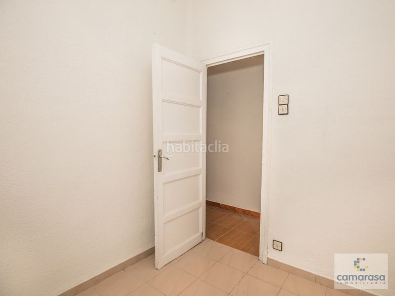 Foto ed7f0b48-0819-4d2d-87cb-32b1687759a3. Piso en calle calderon de la barca 5 venta de vivienda en c calderón de la barca, 5. en Ávila