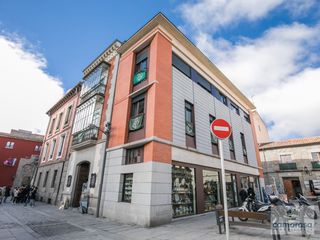 Affitto Appartamento in Plaza catedral 15. Alquiler espectacular ático de dos dormitorios