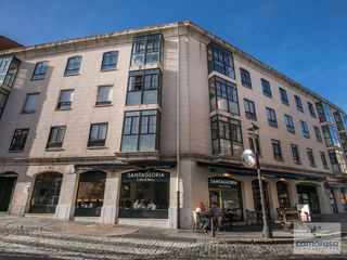 Miete Etagenwohnung in Calle candeleda 3. Alquiler de ático de 2 dormitorios en c candeleda, 3
