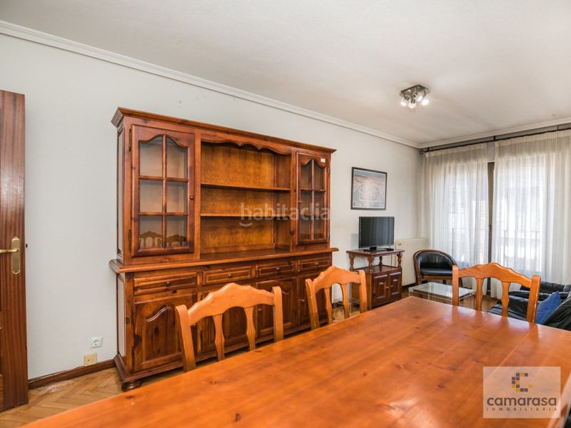 Foto 0db26503-5e41-4358-abcc-b7683399cfc3. Rent flat with heating parking in Centro Ávila