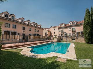 Xalet  Paseo encarnacion. Vivienda unifamiliar adosada en pº de la encarnación, 13