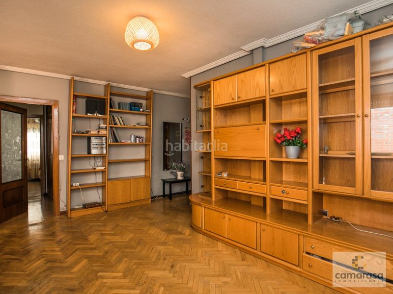 Foto bb67e382-a0e1-473a-9e80-2fd2a950cd78. Piso en calle san juan de la cruz 13 vivienda en calle san juan de la cruz, 13 en Ávila