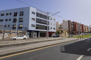 Local Comercial a General la cuesta. Amplio espacio de garaje en planta 1 con acceso rodado por rampa