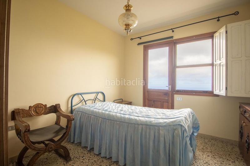 Foto 5ecb96af-634f-47c9-8d93-bc3e4d2ef32b. Piso en de chasna 125 piso con terreno en La Perdoma - San Antonio - Benijos Orotava (La)