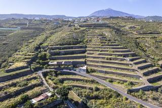 Terreny residencial a Orilla de la vera. Venta de amplio suelo en san juan de la rambla, santa cruz de te