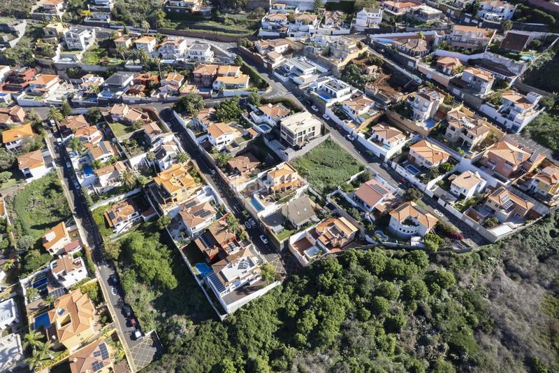 Foto 912e8907-e2fb-4b94-8851-8d3c623f0043. Casa con piscina in Sauzal (El)