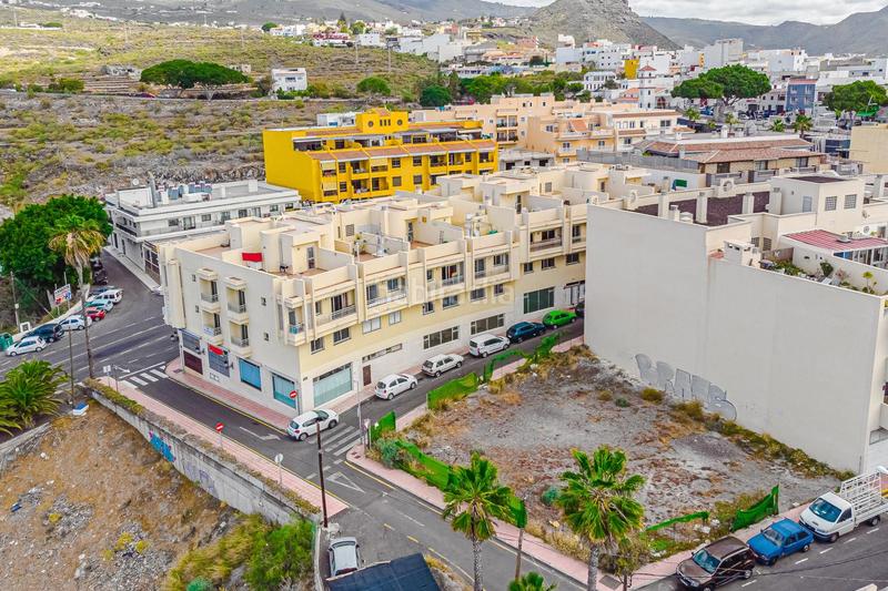 Foto d0bd6268-2242-477e-9c2e-b3df0f33e484. Terreno residencial terreno urbano en La Camella en Arona