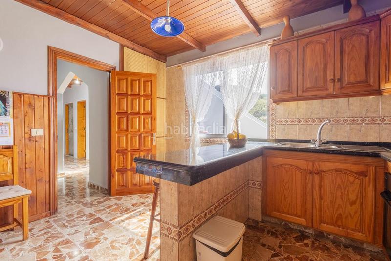 Foto b29b96b5-352a-4b2b-8f63-25f2f0f8bd4c. Casa españa en español amplia casa con vistas al mar y al teide a un precio increíble en San Juan de la Rambla