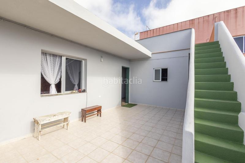 Foto e968f068-b7ab-430a-b7cc-c0a719c764ba. Casa españa en español amplia casa con vistas al mar y al teide a un precio increíble en San Juan de la Rambla