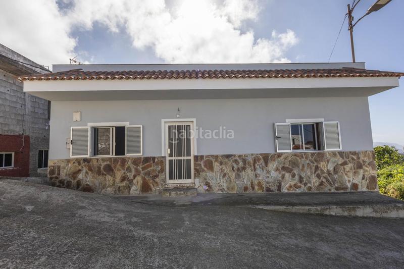 Foto f85a45fb-52ca-423f-ae80-e562c570c94a. Casa españa en español amplia casa con vistas al mar y al teide a un precio increíble en San Juan de la Rambla