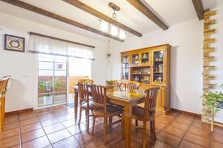 Haus  Jorge díaz pérez. Amplio chalet adosado en la perdoma