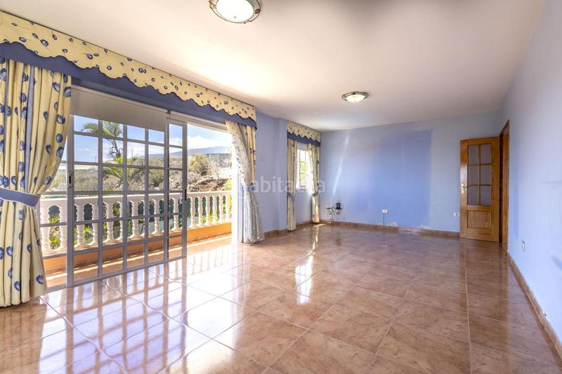 Foto ad7b1a3c-dd7d-4cc1-9e4a-06dbba96a295. Casa chalet independiente con piscina y vistas espectaculares en Candelaria