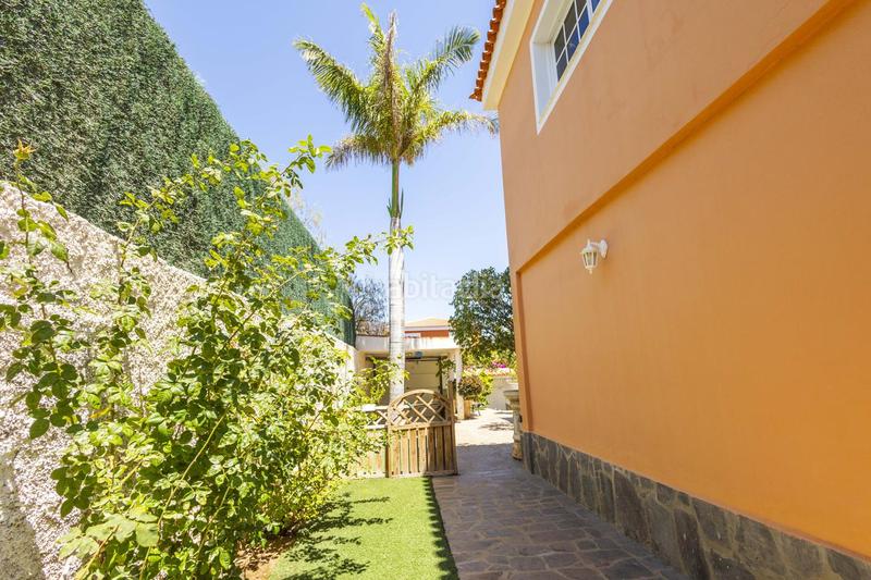 Foto b6b2a404-085d-4023-bfdb-abfc7726d52b. Casa chalet independiente con piscina y vistas espectaculares en Candelaria