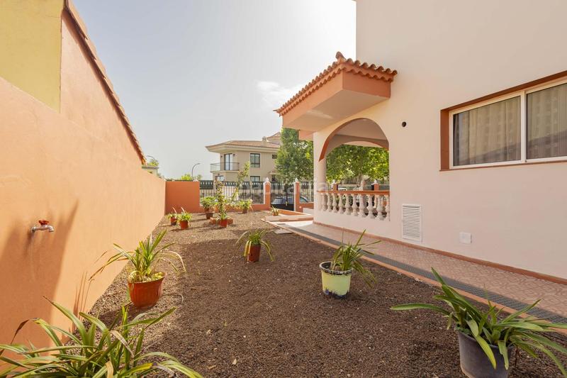 Foto bff1bdb1-7c84-4dba-9966-5bf0a57bbe33. Casa in Longuera - Toscal Realejos (Los)