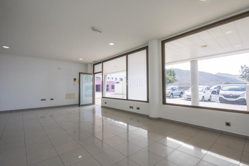 Foto 188ba3f6-58f6-4a06-ad14-c4de773dd77e. Alquiler local comercial  en Fañabé - Ifonche y Benítez Adeje