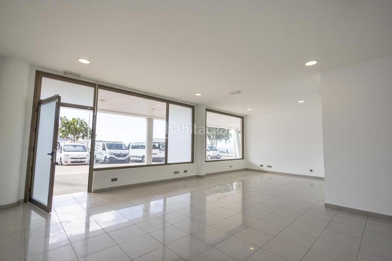 Foto ff6a98c1-ee4d-4091-95b9-8efddd8ab8be. Lloguer local comercial a Fañabé - Ifonche y Benítez Adeje