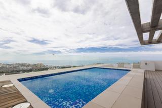 Maison  Luxemburgo. Villa de lujo en costa adeje con vistas espectaculares al mar y