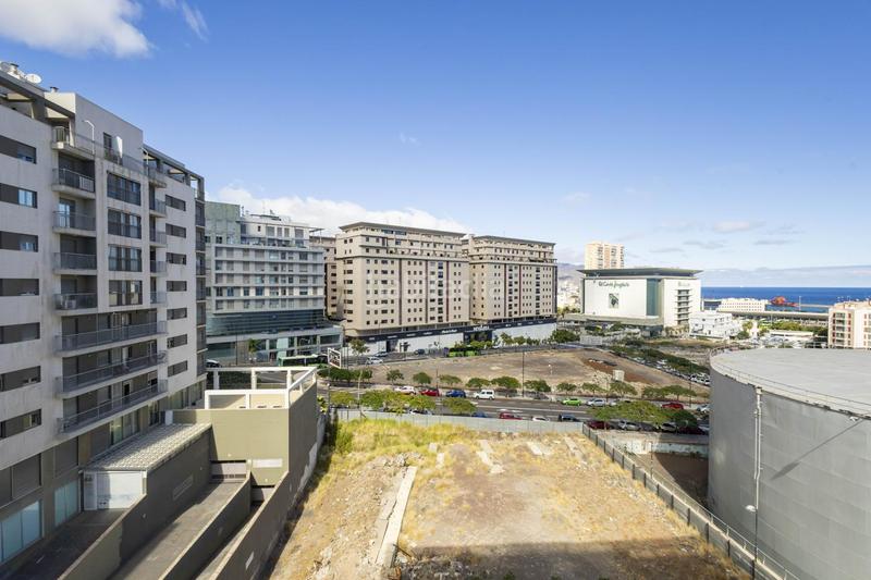 Foto 2329613c-84a8-4cdf-b65d-e27cccc130ae. Appartamento con parcheggio in Los Llanos - El Cabo Santa Cruz de Tenerife