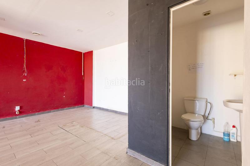 Foto 06c534eb-d5d8-4cde-8b4d-bc99513159dd. Lloguer local comercial a San Eugenio Bajo Adeje