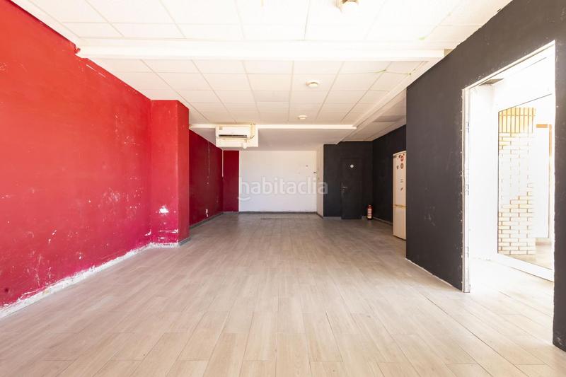 Foto 7a99eb91-1b96-4659-8b3e-98fb9cb5f1f4. Lloguer local comercial a San Eugenio Bajo Adeje