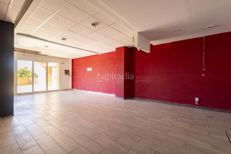 Foto f85546dd-60b3-45c3-b044-b082234610bf. Lloguer local comercial a San Eugenio Bajo Adeje