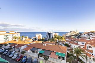 Alquiler Piso  Taunus. Apartamento amueblado en caletillas con piscina.