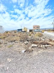 Flat  La carretera 56. Venta de terreno urbano, las eras, arico.