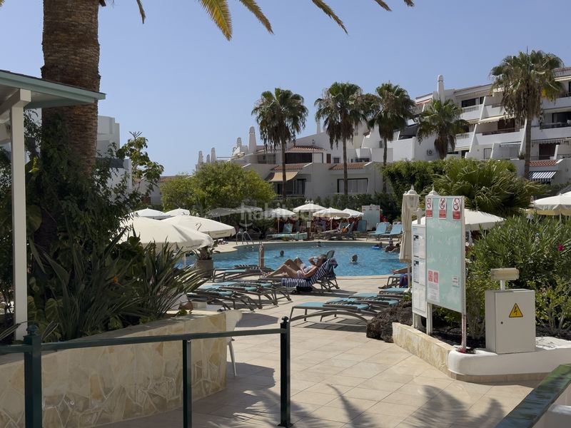 Foto b9a64096-3a98-4605-8462-7b5629578d19. Pis amb aparcament piscina a San Eugenio Bajo Adeje