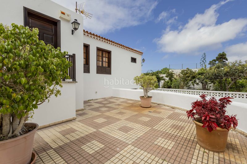 Foto 6a7f1f15-a6ab-4aeb-b0db-ff96a18df291. Casa amb aparcament piscina a Tegueste