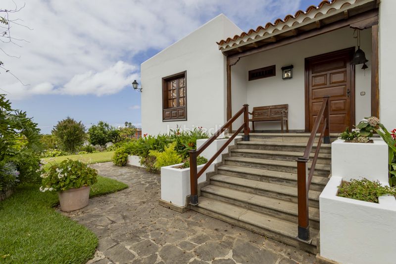 Foto 86ae5fbd-50bd-4b67-b6c0-bd1f3369bb3c. Casa amb aparcament piscina a Tegueste