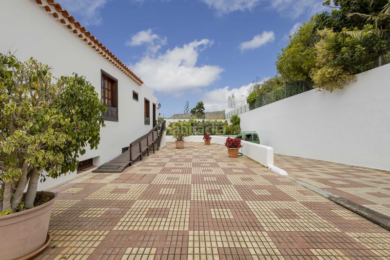 Foto a9d4770a-332a-403e-8e29-2593019d92b8. Casa amb aparcament piscina a Tegueste