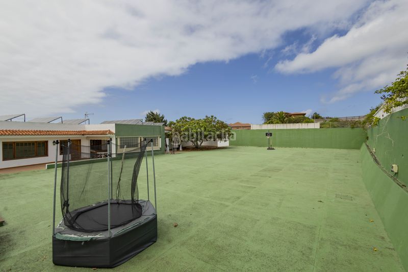 Foto dd97e09e-834c-498f-b50f-c937c25a6a08. Casa amb aparcament piscina a Tegueste