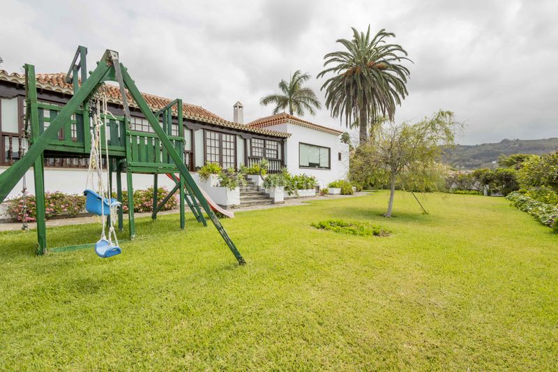 Foto ebbc8d46-6964-4ea6-8035-9d483b4a10ce. Casa amb aparcament piscina a Tegueste