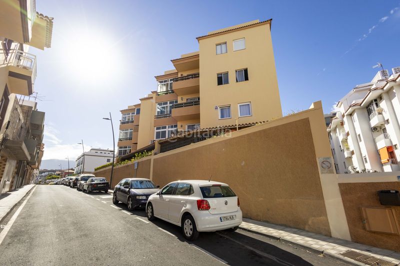 Foto a761ca3b-2b25-4a8c-b95e-347ae9f2144e. Pis amb aparcament a Candelaria - playa la viuda Candelaria