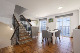 Reihenhaus in Tabaiba. Adosado con vistas al mar listo para entrar a vivir en tabaiba a