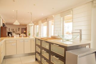 Gebäude in C. siervo de dios, 28. Oportunidad de alta rentabilidad edificio con tres viviendas, lo