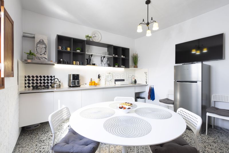 Foto 5cb0bc9b-e103-4cb8-abb8-9798bbca1c7e. Casa amb aparcament a Arico