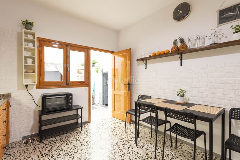 Foto 6a2d5818-7426-420c-b4ac-510f22169264. Casa amb aparcament a Arico