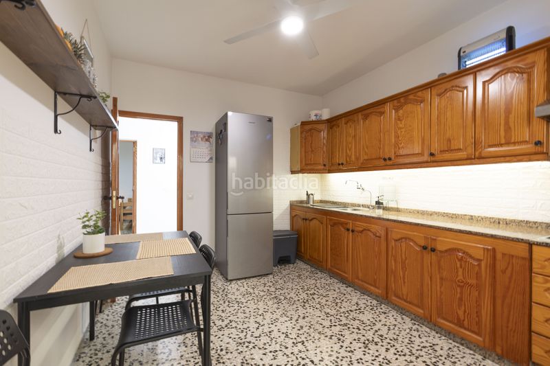 Foto a4eb697b-bb0c-45cc-b4de-ef137ca05817. Casa amb aparcament a Arico