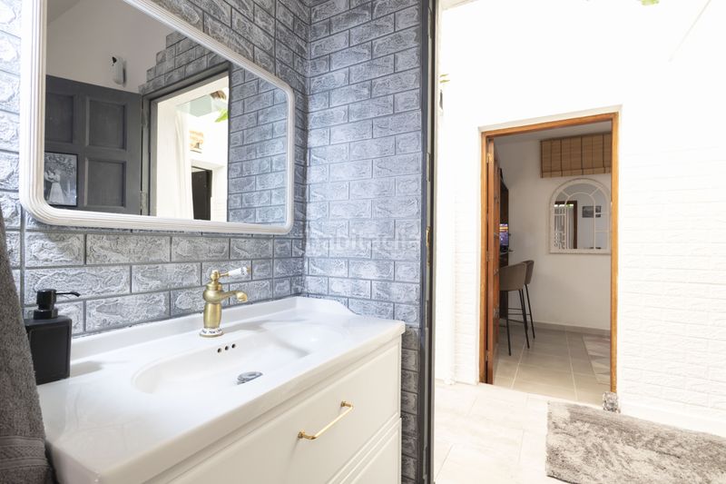 Foto d483abe9-1935-46cd-84e8-68addb07c5c9. Casa amb aparcament a Arico