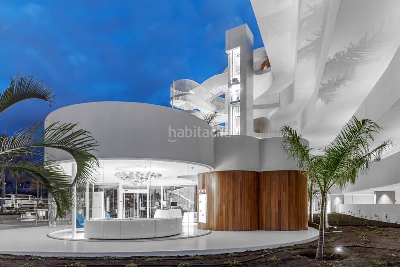 Foto c816eeee-1eb3-4088-aec6-e35b4fcecb76. Apartament amb aparcament piscina a La Caleta Adeje