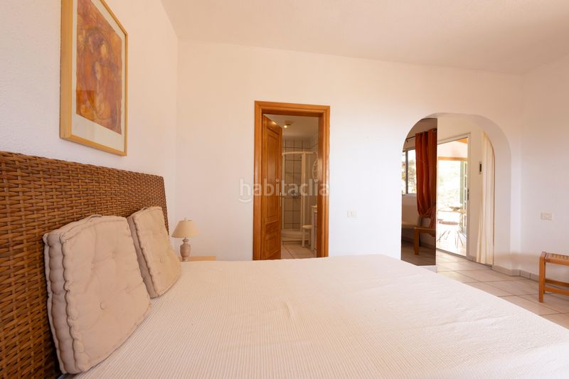 Foto cdadc8d4-38bf-47cd-9980-ec2f8f59e09e. Casa amb aparcament a Vilaflor
